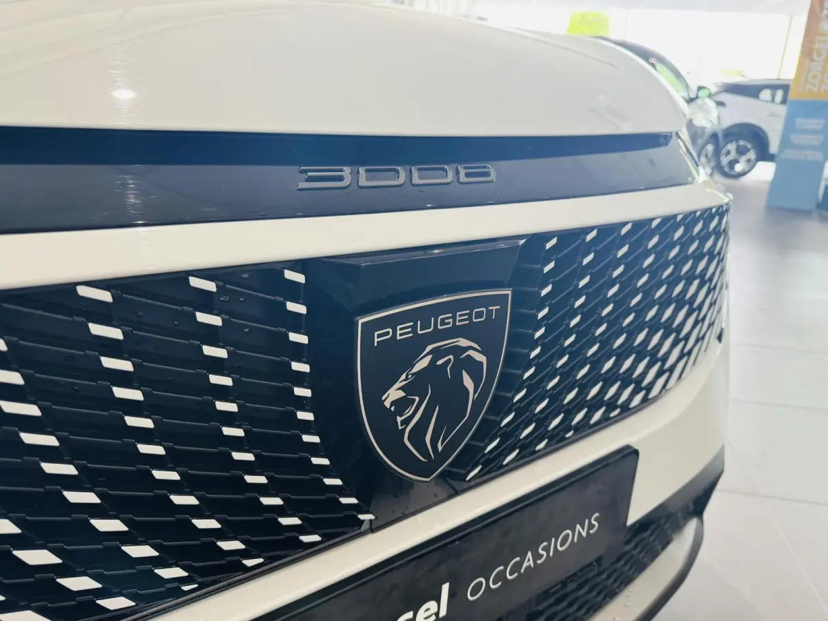 1.2 Hybrid 136 GT | Camera | Navigatie | Climate control | Apple Carplay/Android Auto