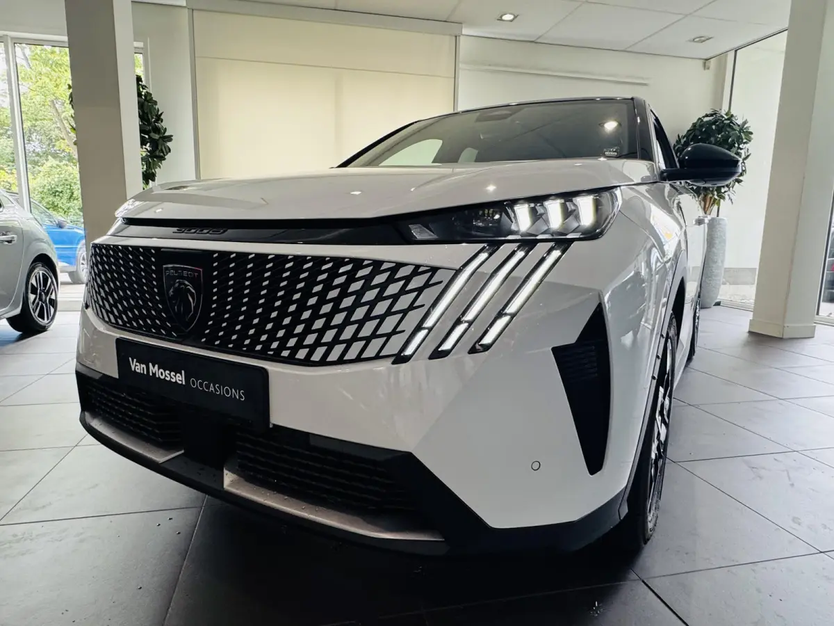 1.2 Hybrid 136 GT | Camera | Navigatie | Climate control | Apple Carplay/Android Auto