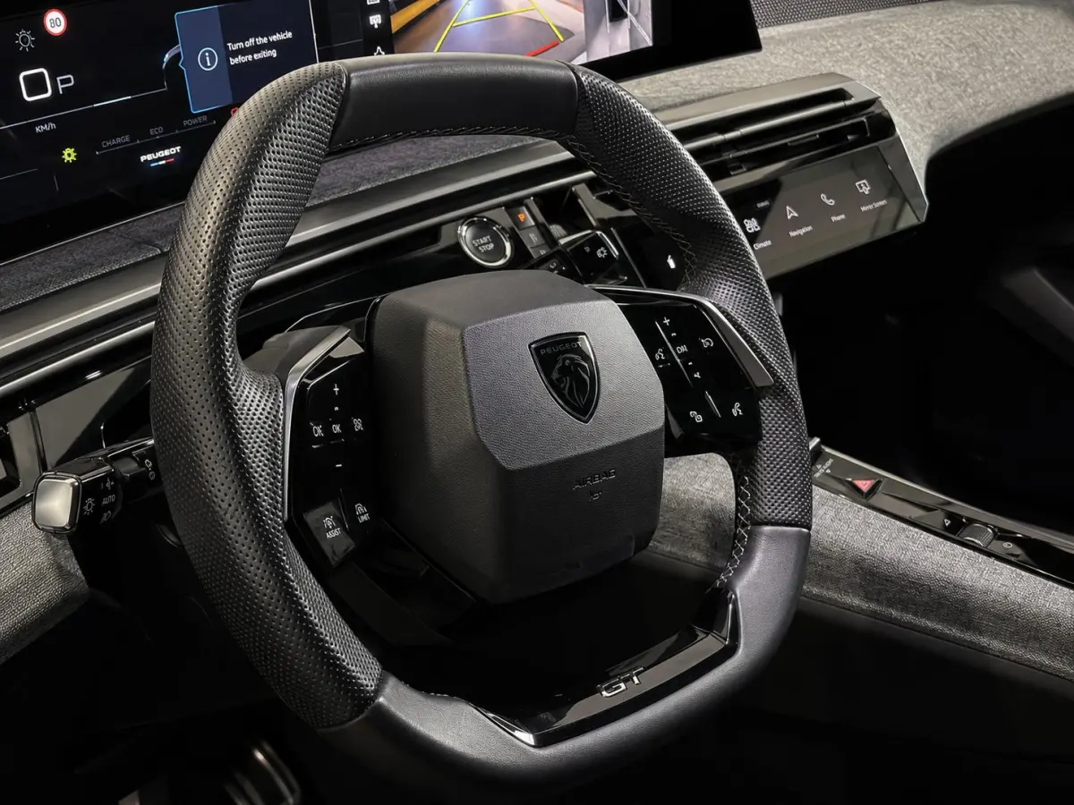 1.2 Hybrid 136 GT | Camera | Navigatie | Climate control | Apple Carplay/Android Auto