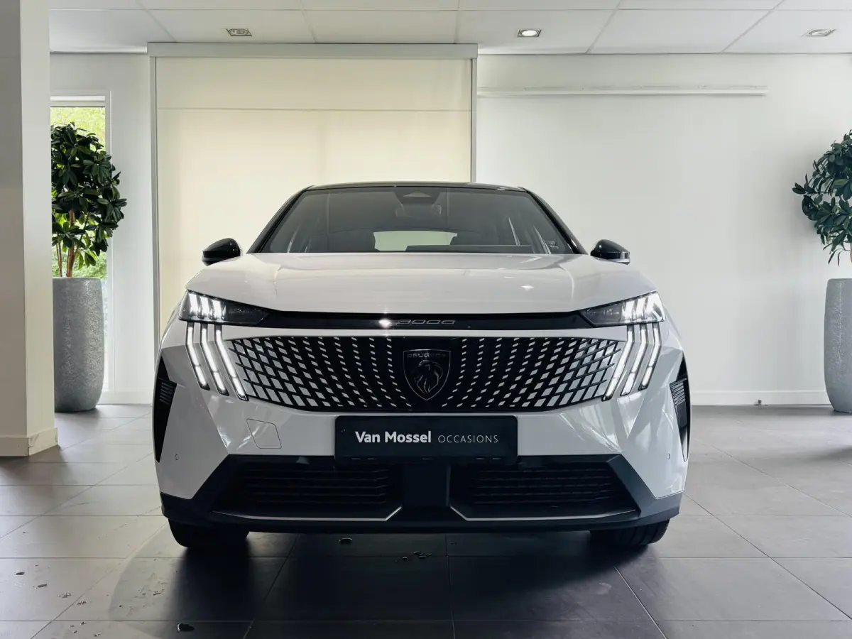 1.2 Hybrid 136 GT | Camera | Navigatie | Climate control | Apple Carplay/Android Auto