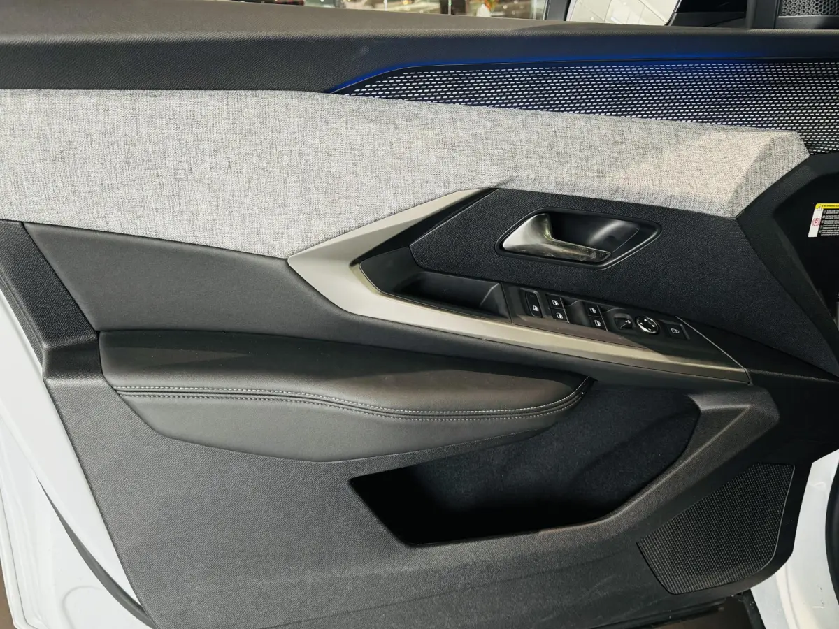 1.2 Hybrid 136 GT | Camera | Navigatie | Climate control | Apple Carplay/Android Auto