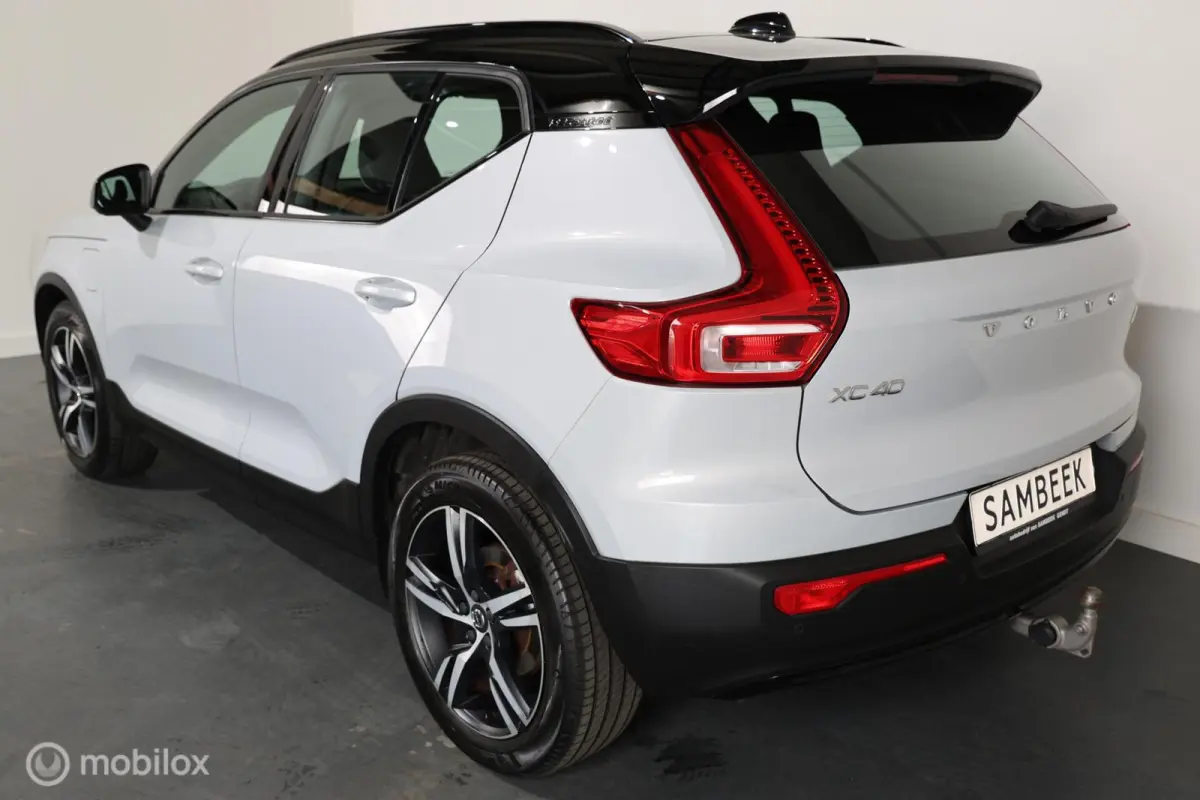 1.5 T4 - Trekhaak elektrisch - Stuur/Stoelverwarming - Carplay