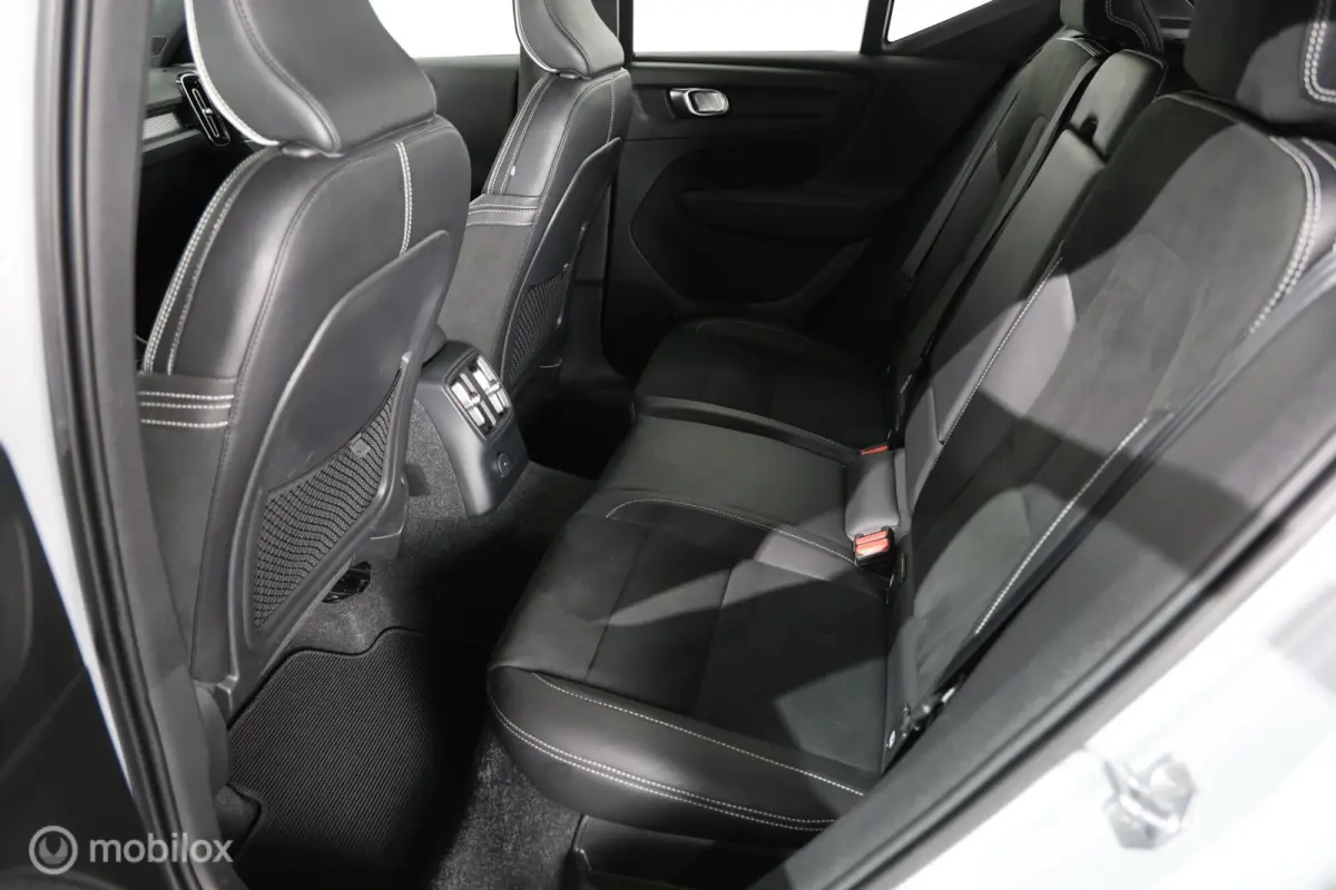 1.5 T4 - Trekhaak elektrisch - Stuur/Stoelverwarming - Carplay