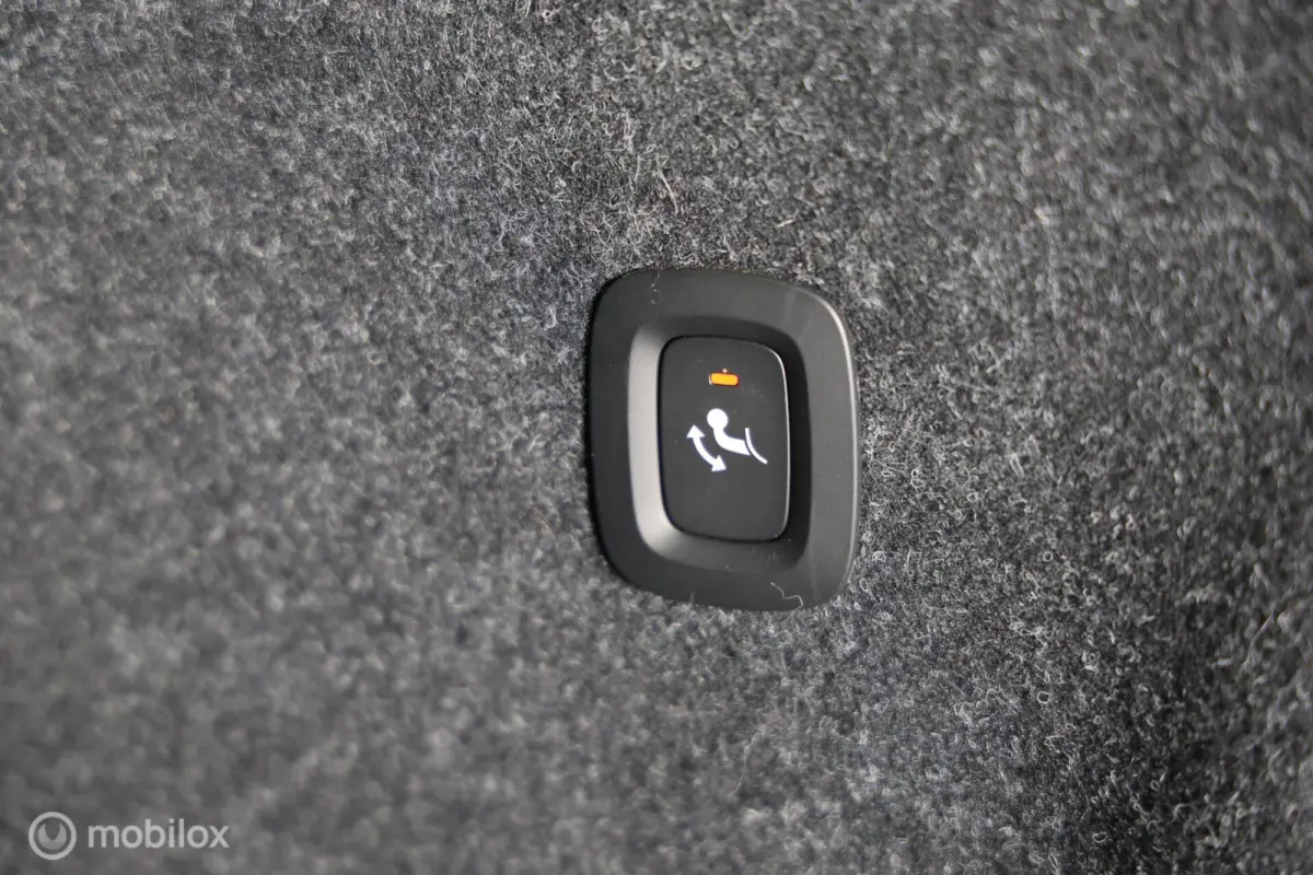 1.5 T4 - Trekhaak elektrisch - Stuur/Stoelverwarming - Carplay