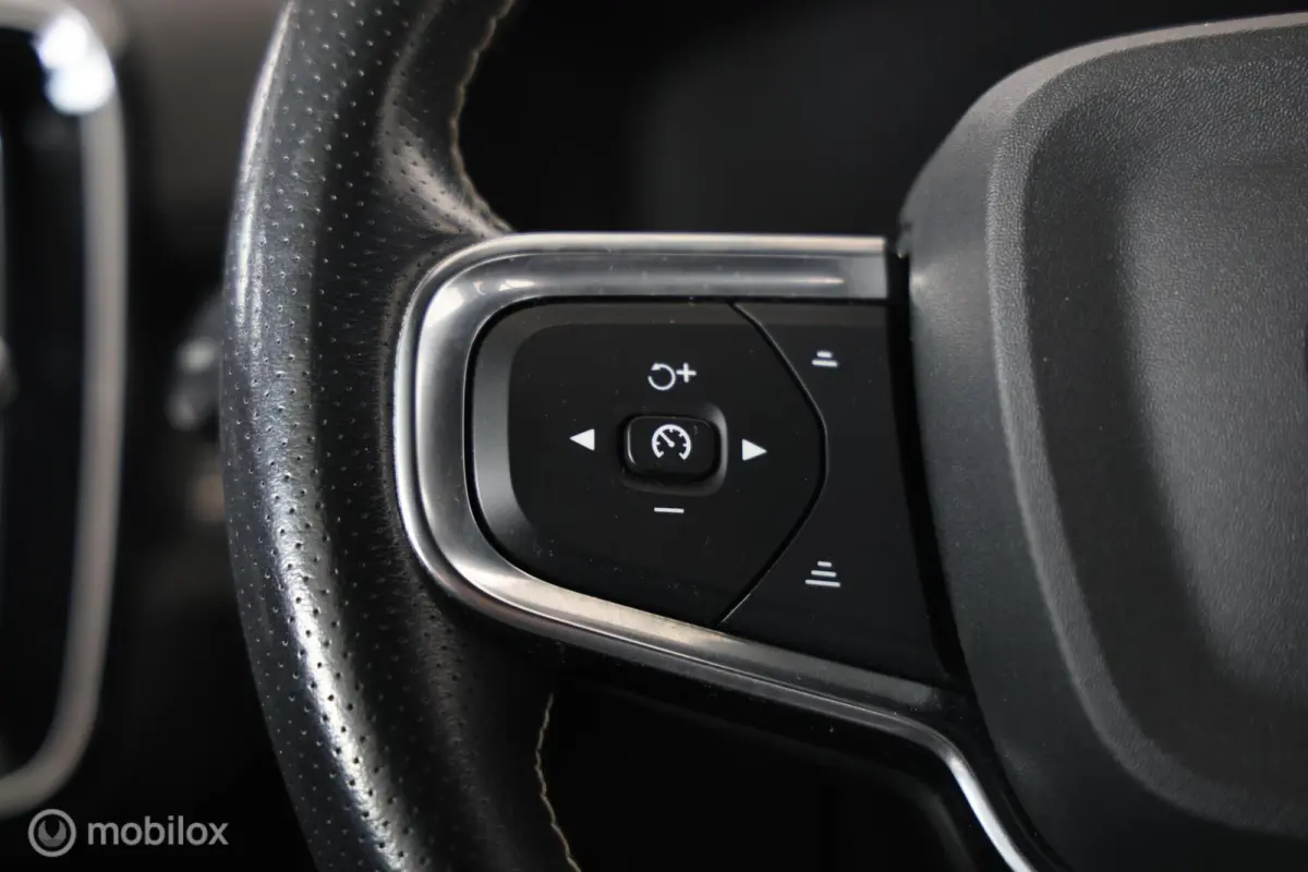 1.5 T4 - Trekhaak elektrisch - Stuur/Stoelverwarming - Carplay