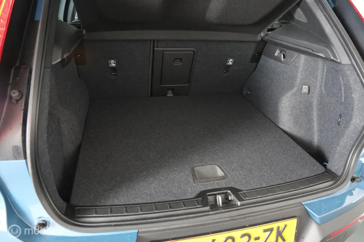1.5 T5 Plug-in hybrid Ultimate Dark - Pano - Elektrische trekhaak - Stuur/stoelverwarming