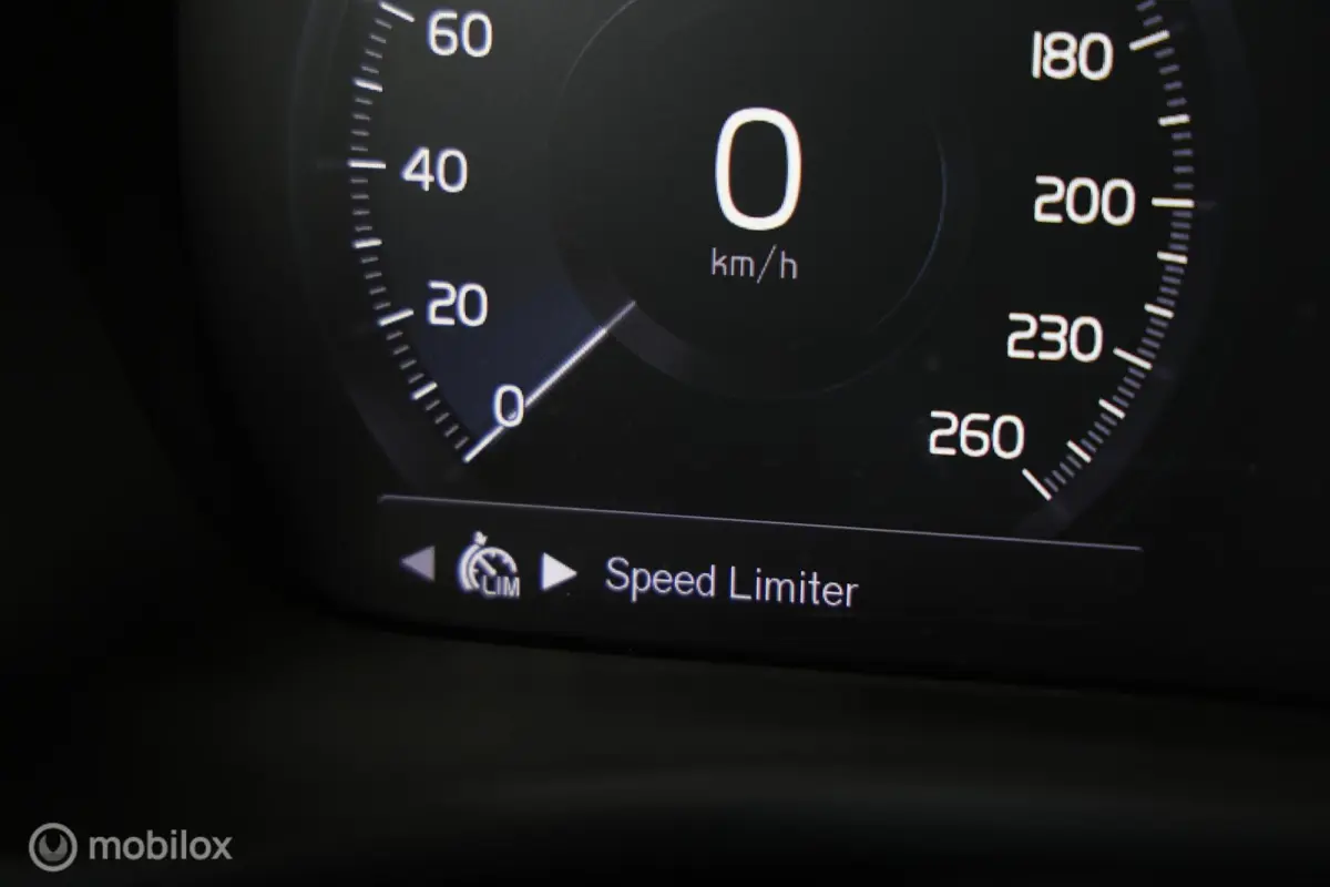 1.5 T5 Plug-in hybrid Ultimate Dark - Pano - Elektrische trekhaak - Stuur/stoelverwarming