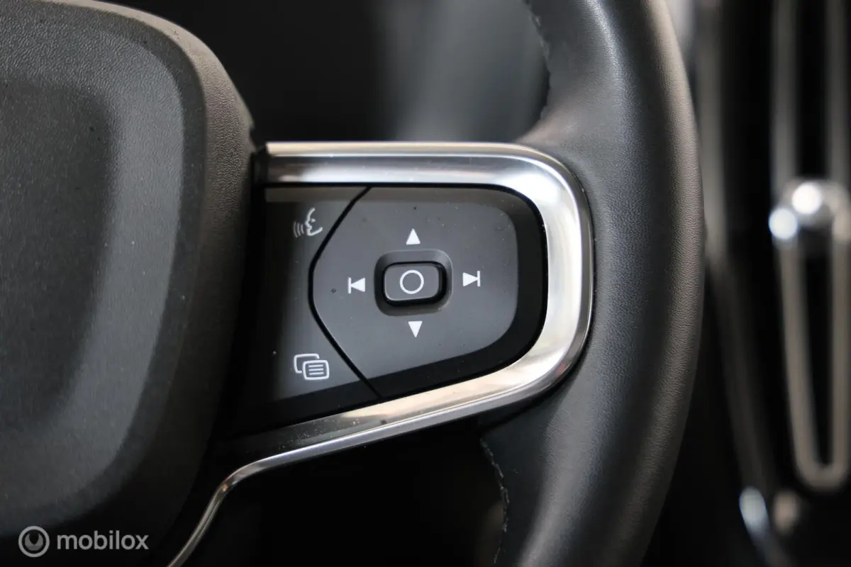 1.5 T5 Plug-in hybrid Ultimate Dark - Pano - Elektrische trekhaak - Stuur/stoelverwarming