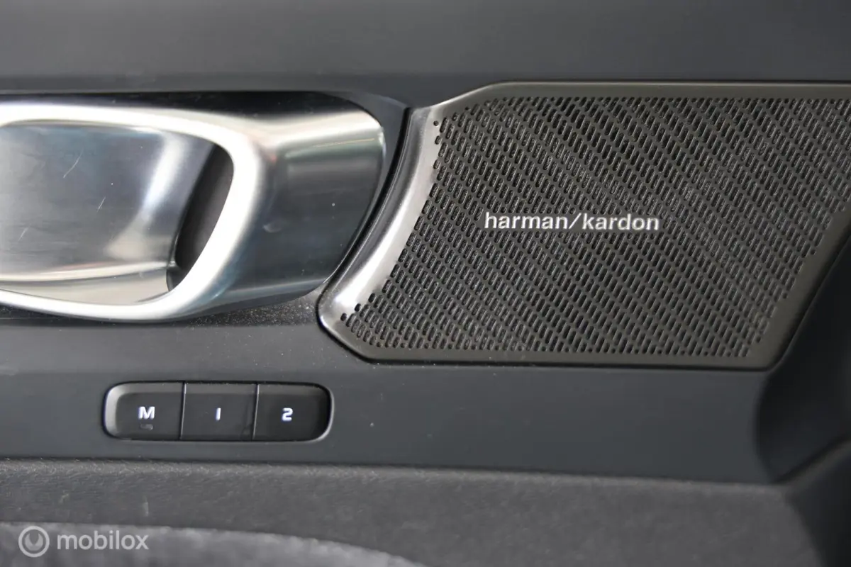 1.5 T5 Plug-in hybrid Ultimate Dark - Pano - Elektrische trekhaak - Stuur/stoelverwarming