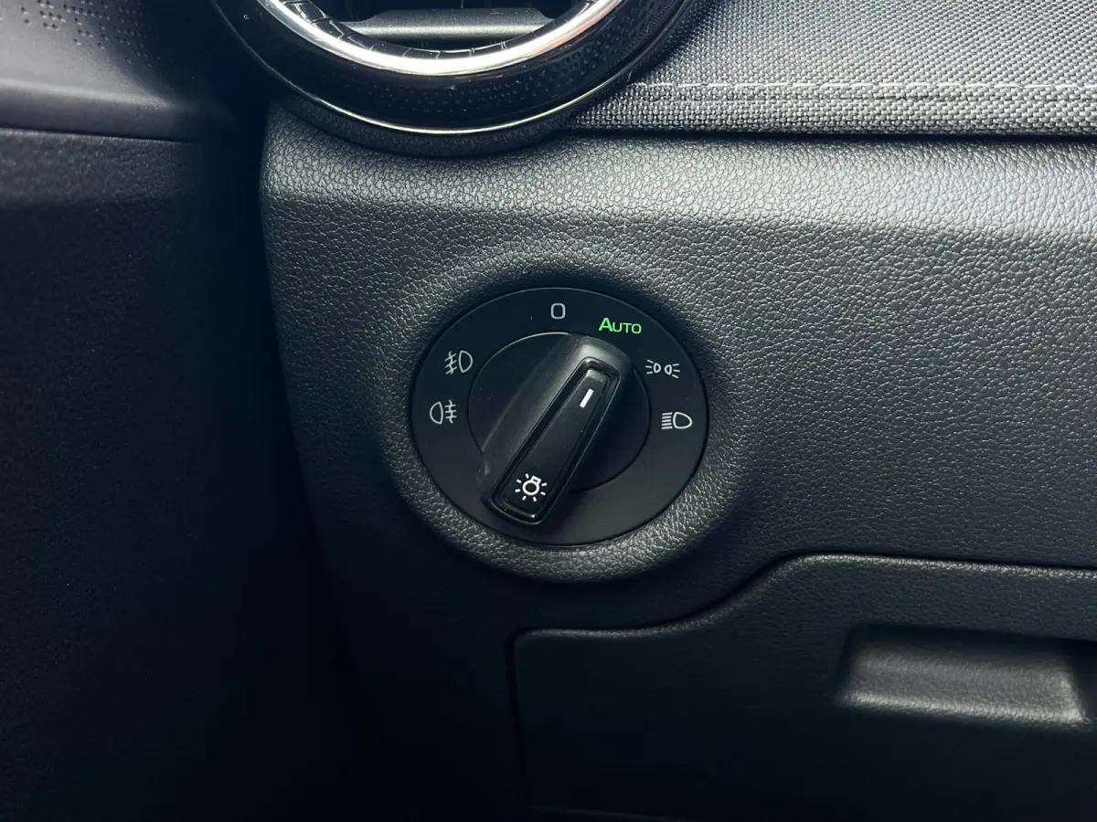 1.0TSI|Virtual dash|Cruise|LED|PDC|PANO|Carplay