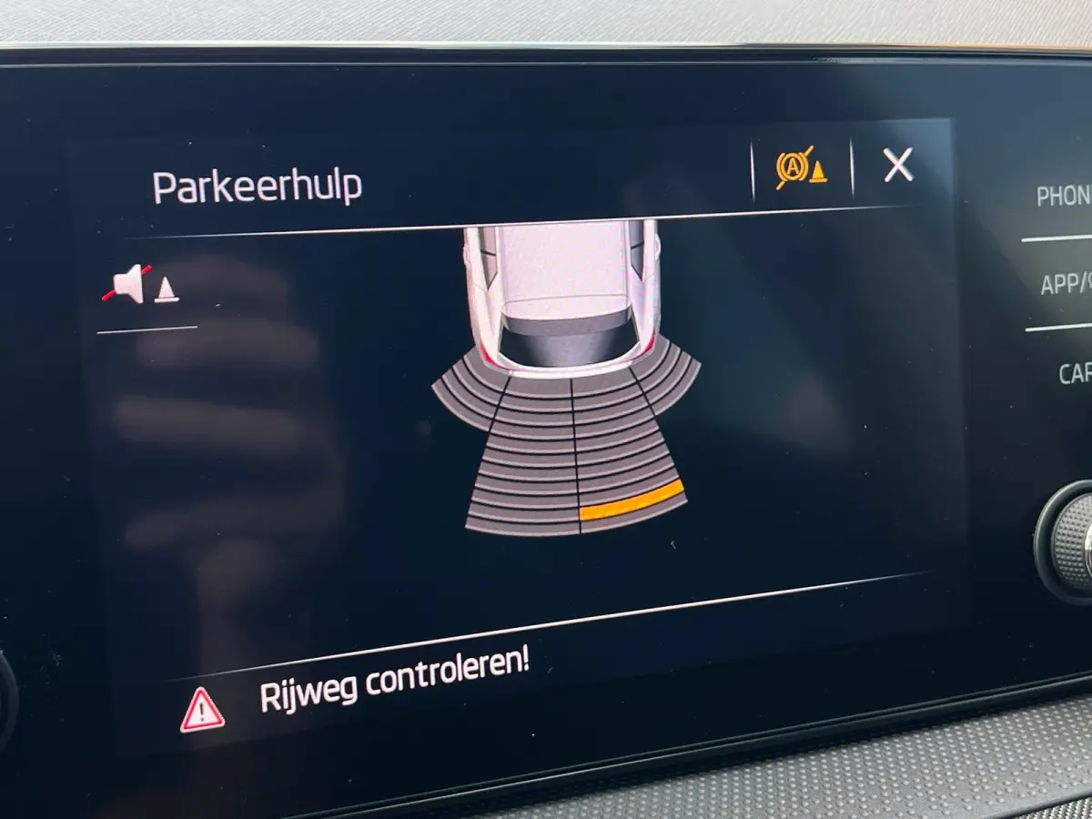 1.0TSI|Virtual dash|Cruise|LED|PDC|PANO|Carplay