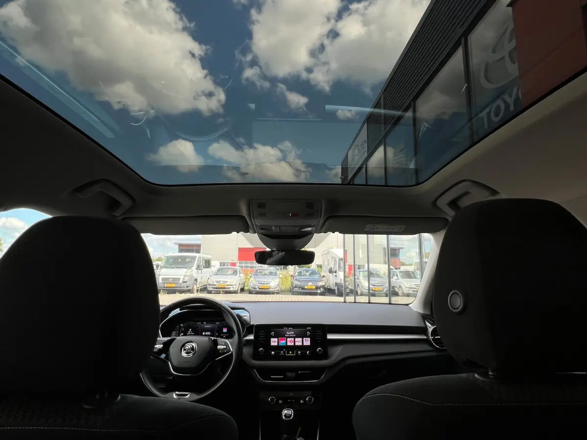 1.0TSI|Virtual dash|Cruise|LED|PDC|PANO|Carplay