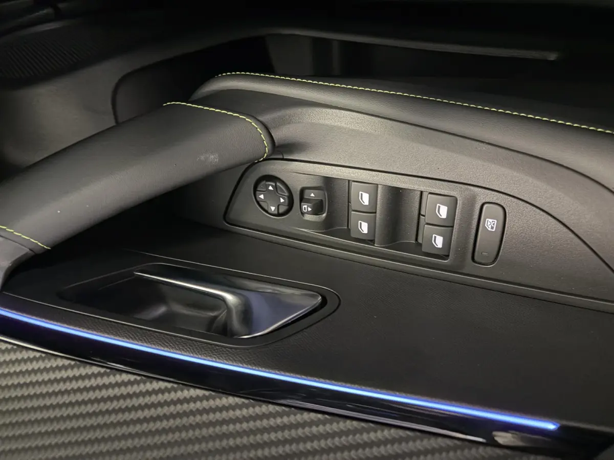 1.2 Hybrid 145 GT | Camera | Adaptieve Cruise Control | Navigatie | Apple CarPlay/Android Auto