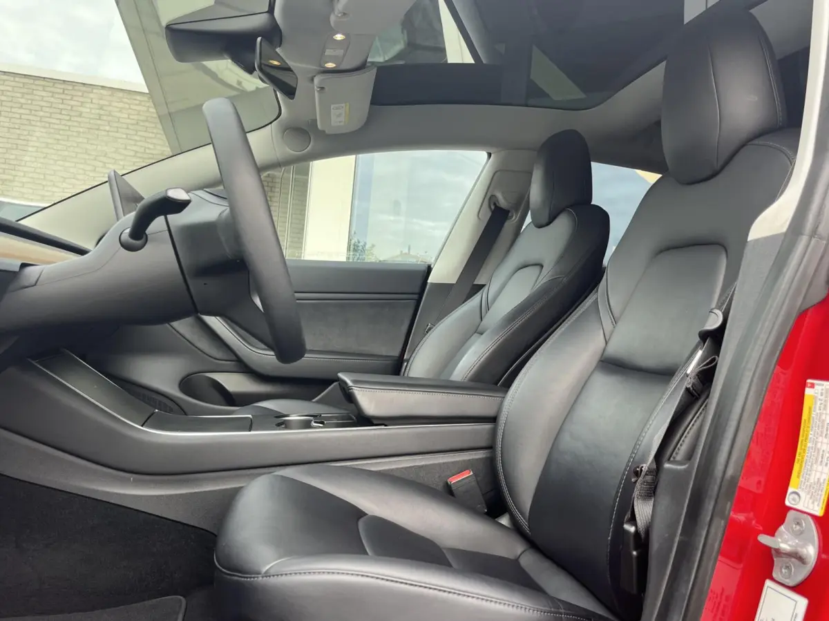 Long Range AWD 75 kWh 352PK PERFORMANCE VELG