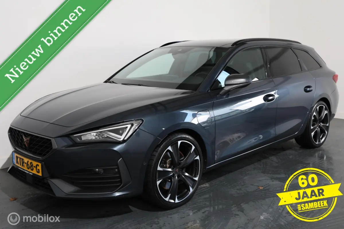 VZ 1.4 e-Hybrid Business - Trekhaak elektrisch - Carplay - Stuur/Stoelverwarming