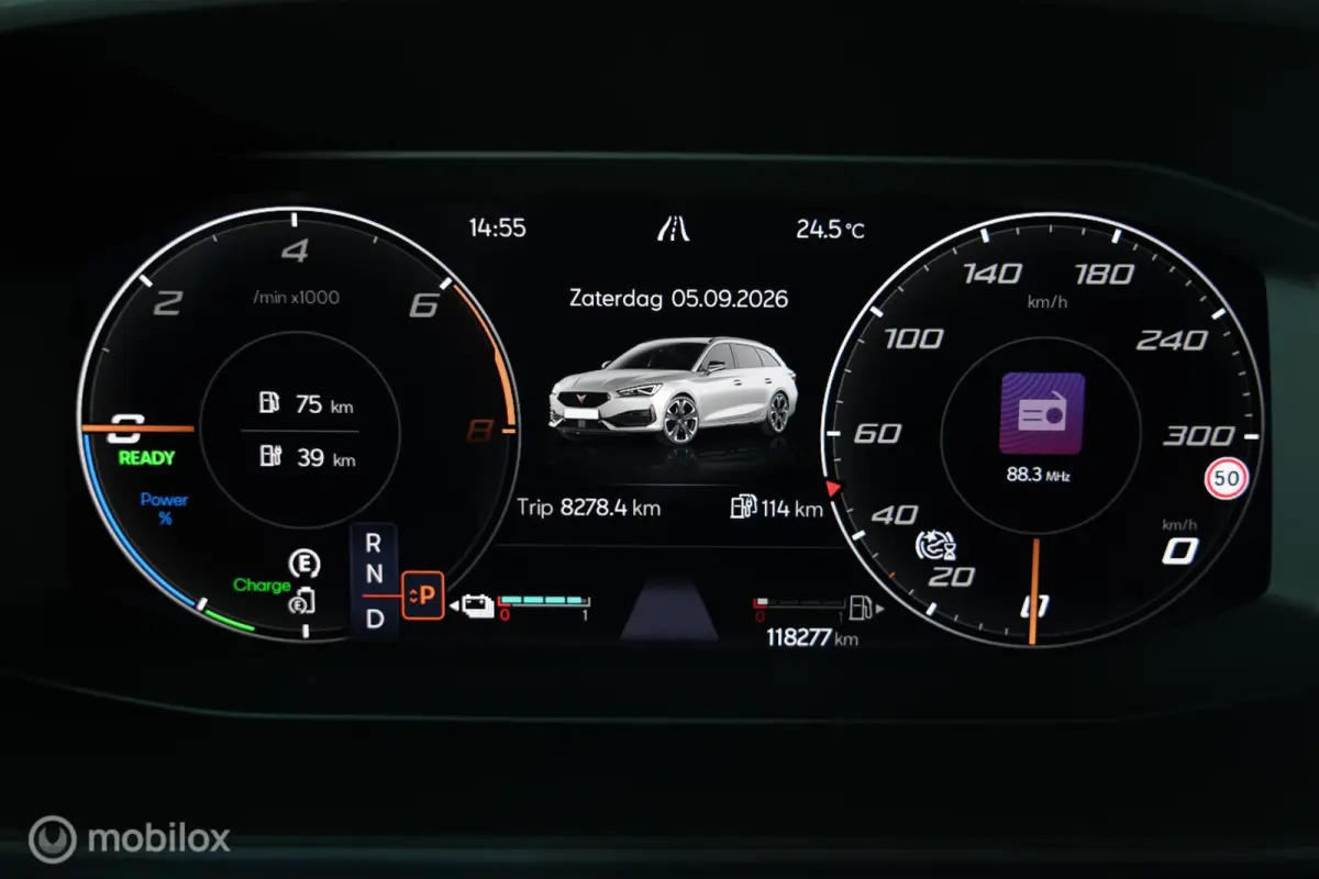 VZ 1.4 e-Hybrid Business - Trekhaak elektrisch - Carplay - Stuur/Stoelverwarming