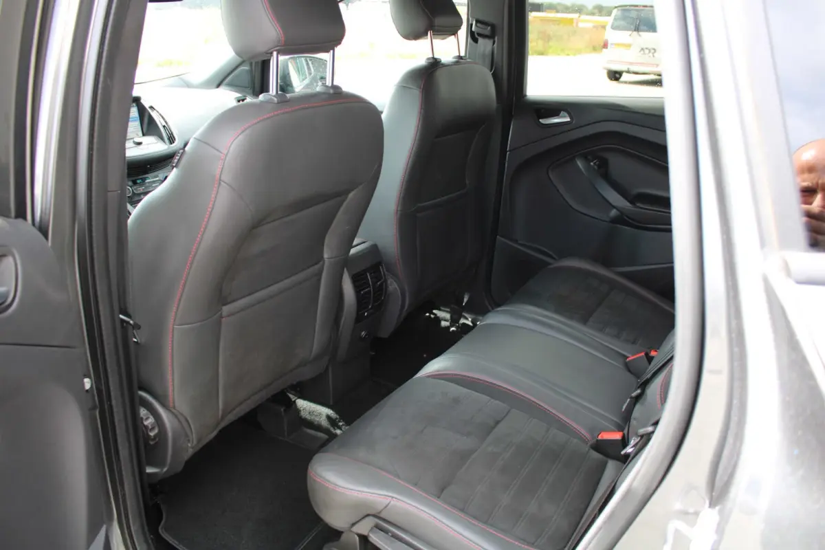 1.5 EcoBoost 150PK|ST-LINE|18''LM|CAMERA|WINTERPACK|VOLL