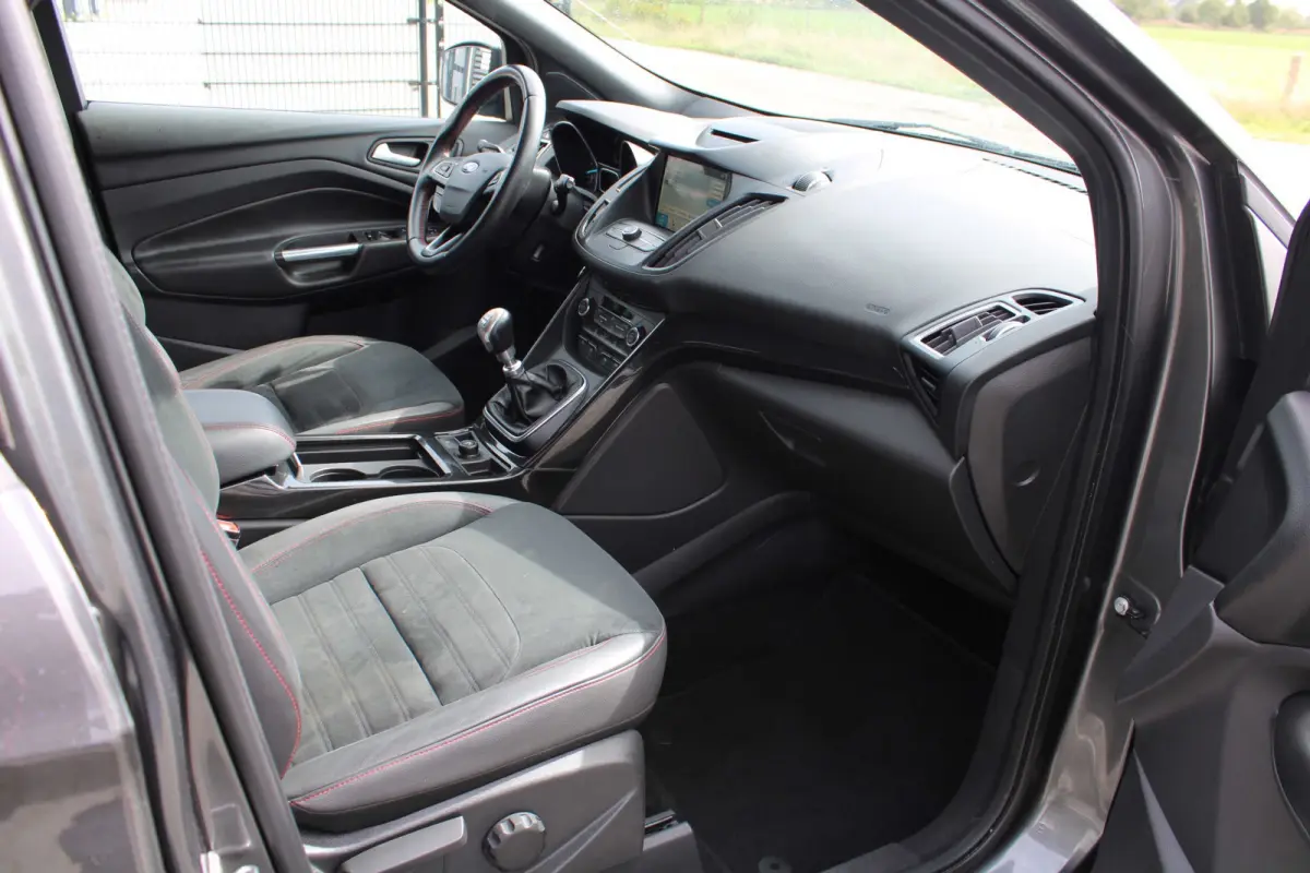 1.5 EcoBoost 150PK|ST-LINE|18''LM|CAMERA|WINTERPACK|VOLL