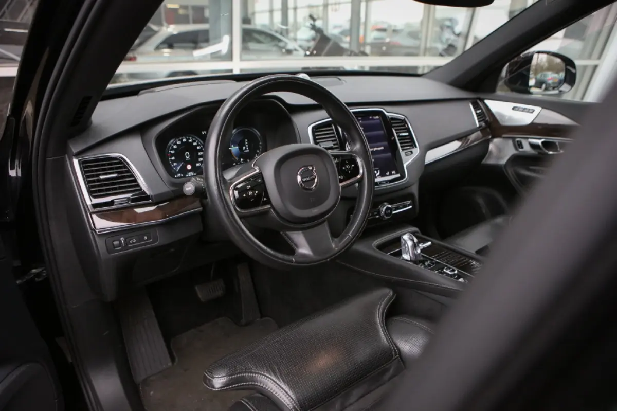 2.0 T8 TE AWD Insc. PANO AWD 7 Pers