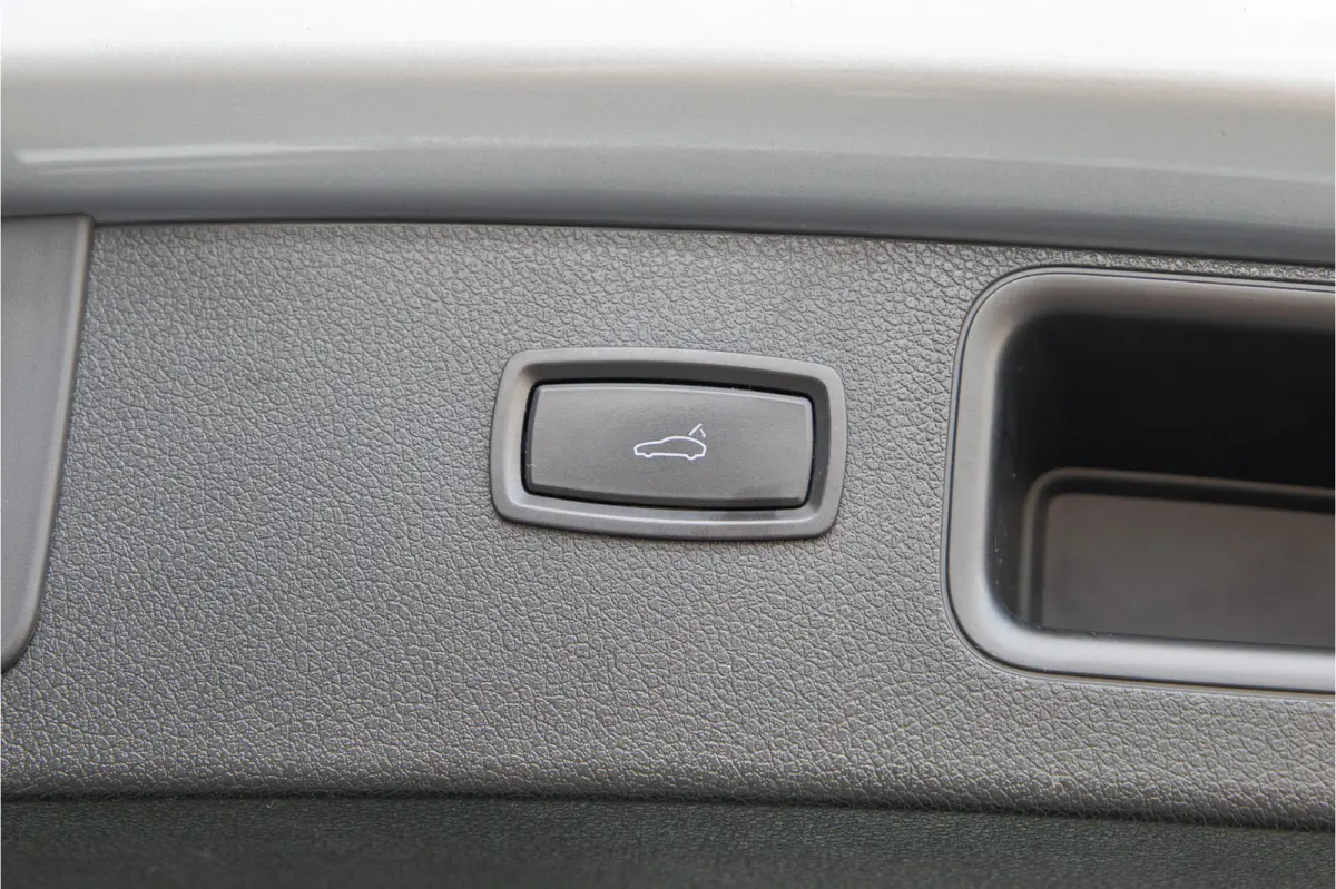 3.0 S Sport-Design, Carbon, Bose, Sportuitlaat, Sport-Chrono, 354pk