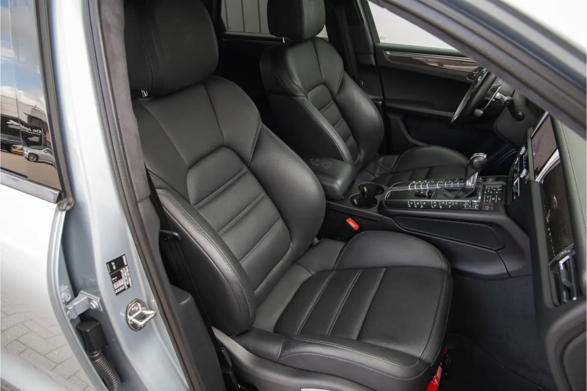 3.0 S Sport-Design, Carbon, Bose, Sportuitlaat, Sport-Chrono, 354pk
