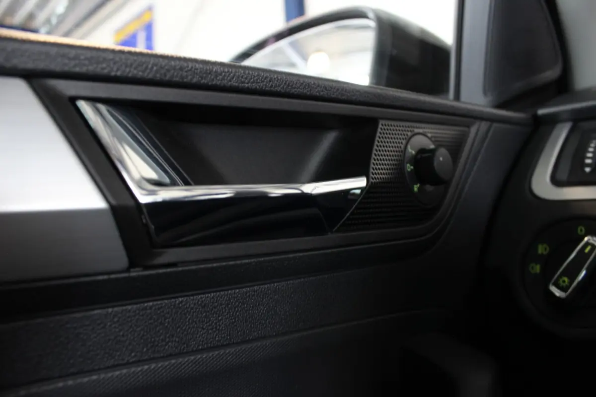 1.0 TSI Greentech Drive Trekhaak | Pano | Xenon/LED | Bluetooth | Navi | Stoelverw. | Clima | Cruise | 16" LMV | PDC