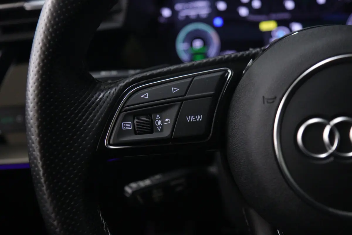 45 TFSI e S edition Competition PANO/CARPLAY/ACC/KEYLESS/VOL