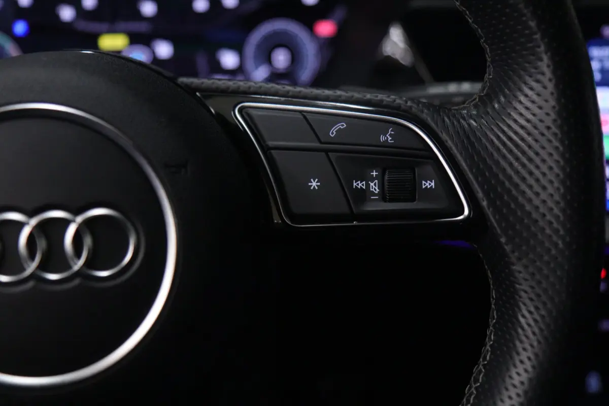 45 TFSI e S edition Competition PANO/CARPLAY/ACC/KEYLESS/VOL