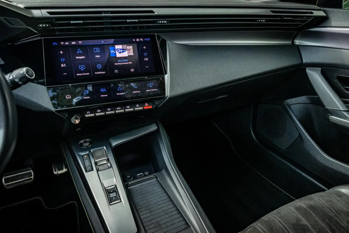 1.2 PureTech GT-Line |Nap |Virtual |Camera