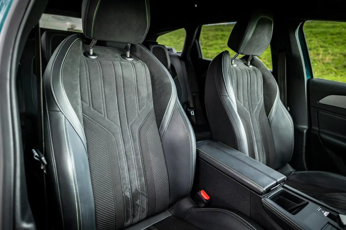 1.2 PureTech GT-Line |Nap |Virtual |Camera