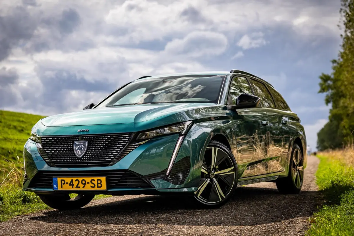 1.2 PureTech GT-Line |Nap |Virtual |Camera