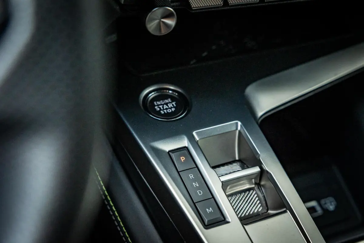 1.2 PureTech GT-Line |Nap |Virtual |Camera