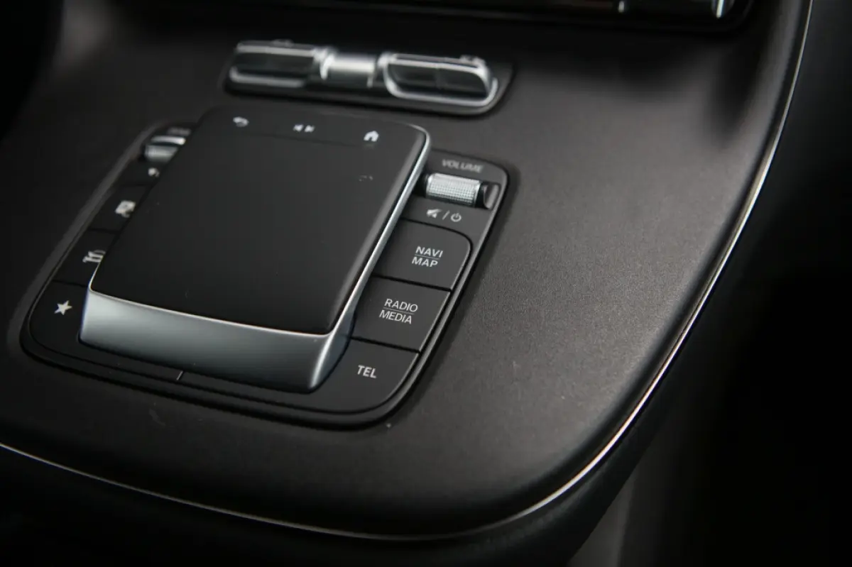 300 L2 Avant. 90 kWh dubbele schuifd.