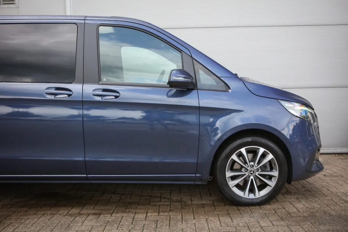 300 L2 Avant. 90 kWh dubbele schuifd.