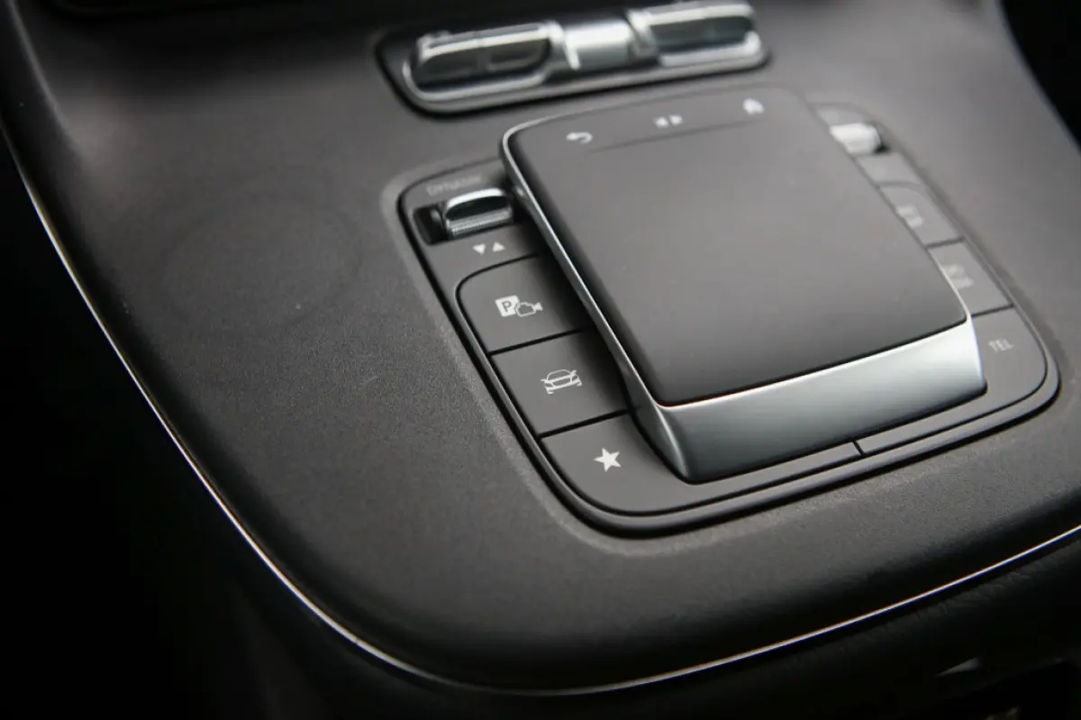 300 L2 Avant. 90 kWh dubbele schuifd.