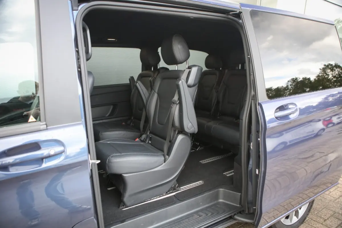 300 L2 Avant. 90 kWh dubbele schuifd.