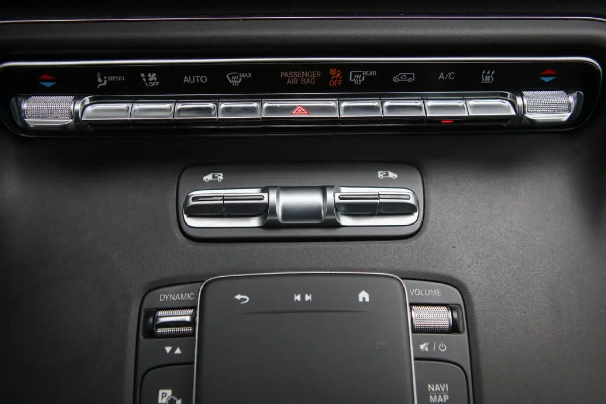 300 L2 Avant. 90 kWh dubbele schuifd.
