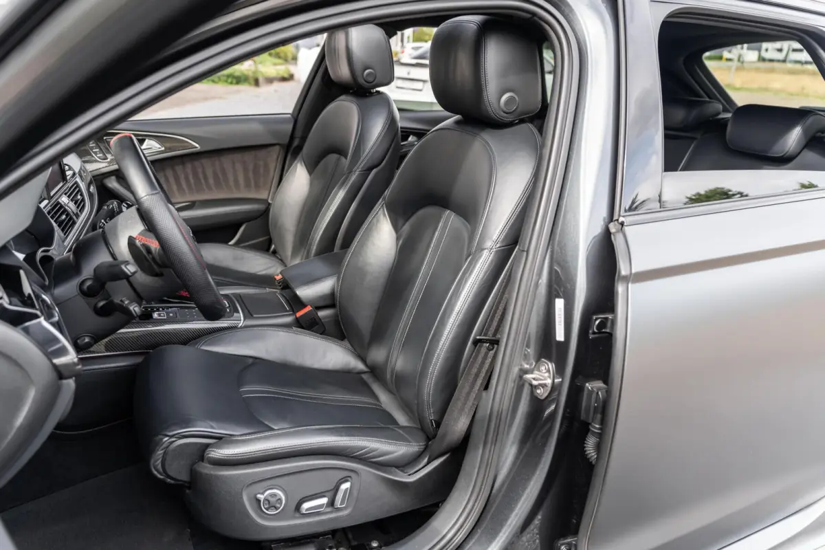 4.0 TFSI RS 6 quattro Pano Milltek Bose