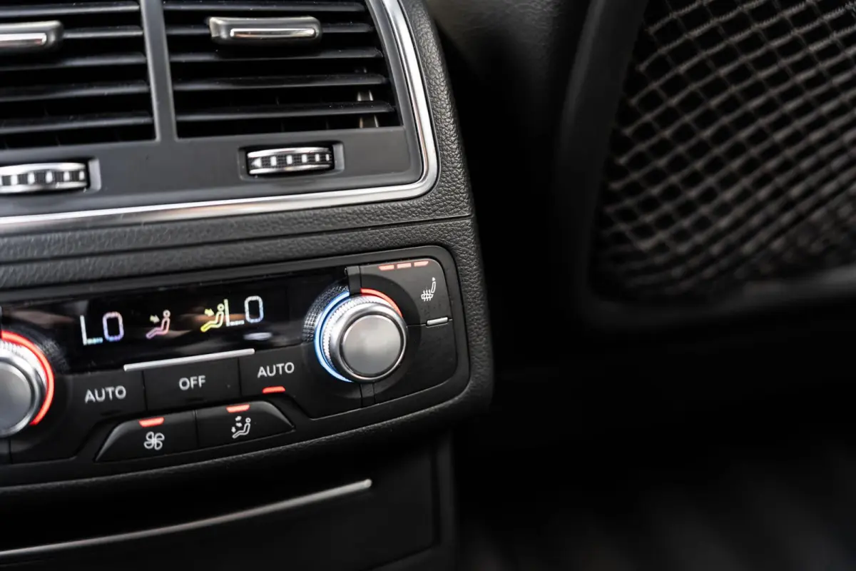 4.0 TFSI RS 6 quattro Pano Milltek Bose