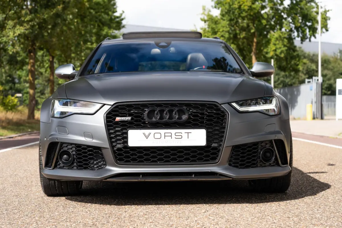 4.0 TFSI RS 6 quattro Pano Milltek Bose