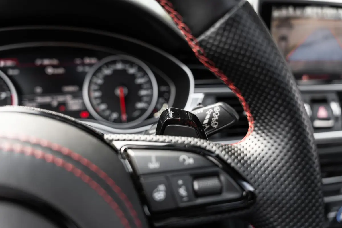 4.0 TFSI RS 6 quattro Pano Milltek Bose