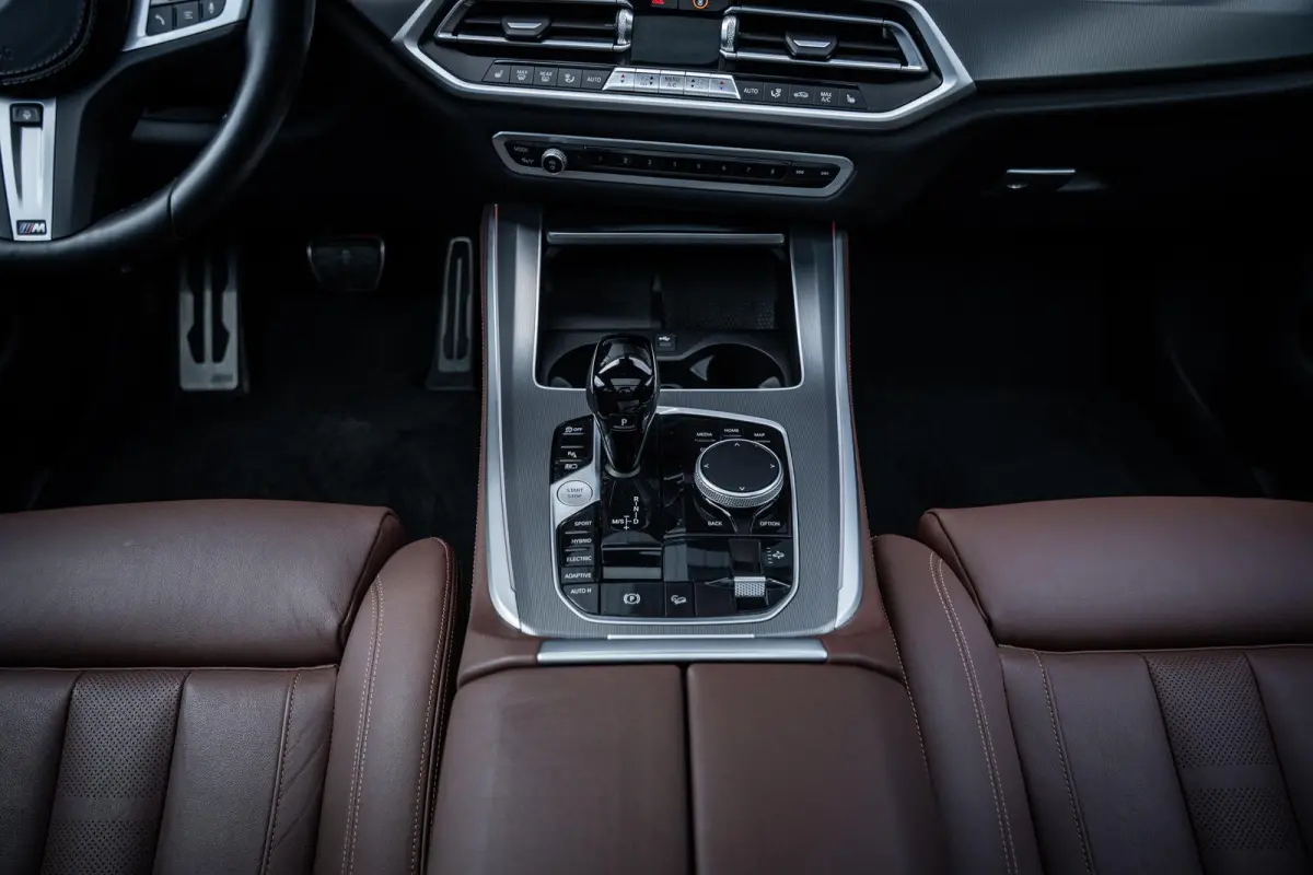 xDrive45e M-Sport Dravitgrau|BTW|Pano|Laser|Elek-Trekhaak|Memory|Winterpakket