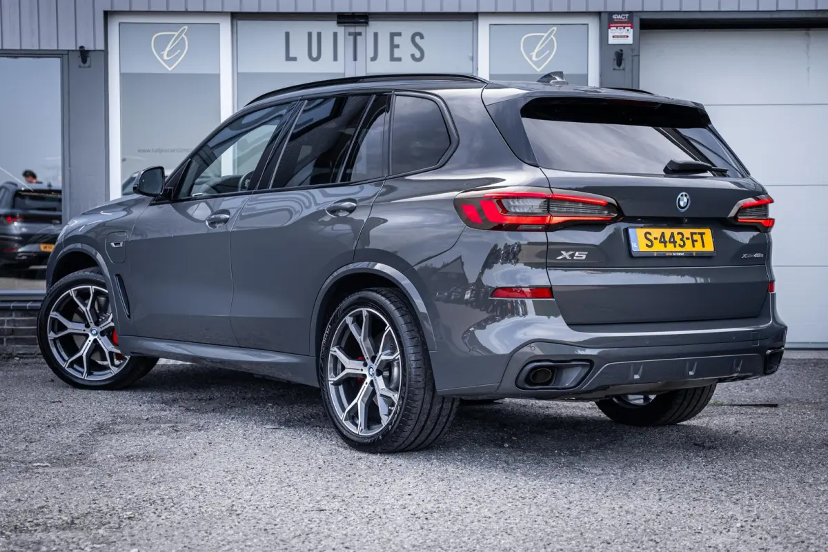 xDrive45e M-Sport Dravitgrau|BTW|Pano|Laser|Elek-Trekhaak|Memory|Winterpakket