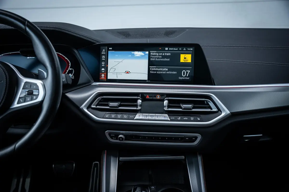 xDrive45e M-Sport Dravitgrau|BTW|Pano|Laser|Elek-Trekhaak|Memory|Winterpakket