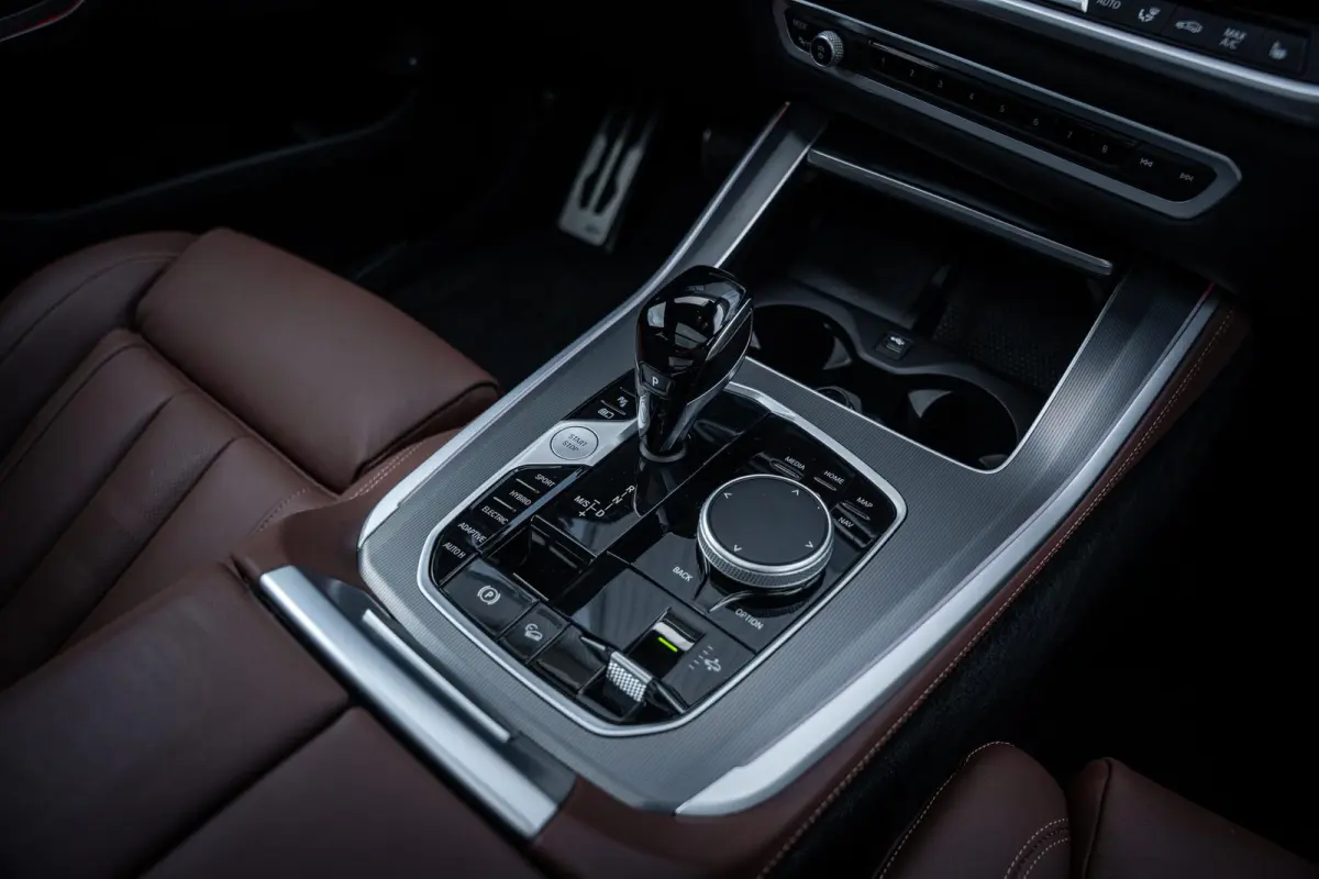 xDrive45e M-Sport Dravitgrau|BTW|Pano|Laser|Elek-Trekhaak|Memory|Winterpakket
