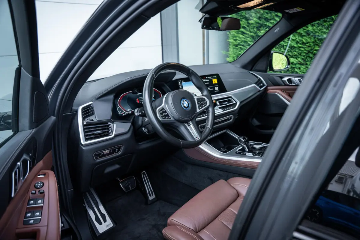 xDrive45e M-Sport Dravitgrau|BTW|Pano|Laser|Elek-Trekhaak|Memory|Winterpakket