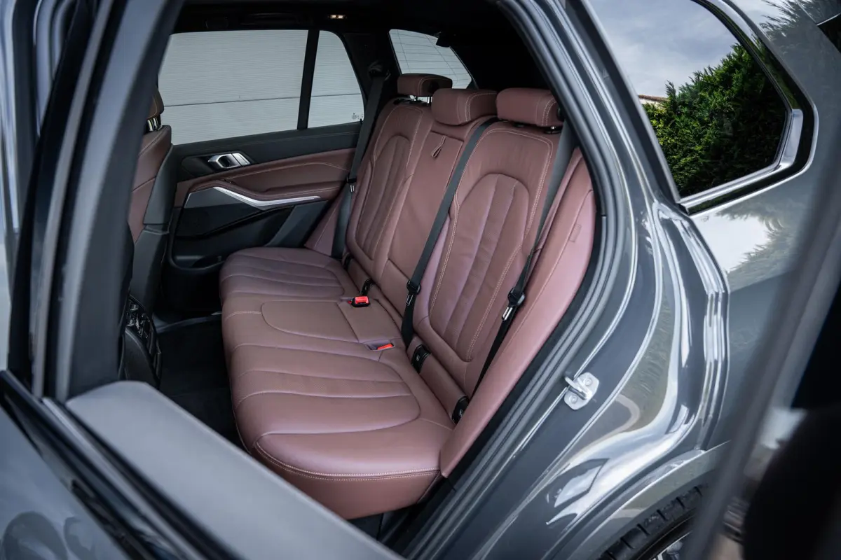 xDrive45e M-Sport Dravitgrau|BTW|Pano|Laser|Elek-Trekhaak|Memory|Winterpakket
