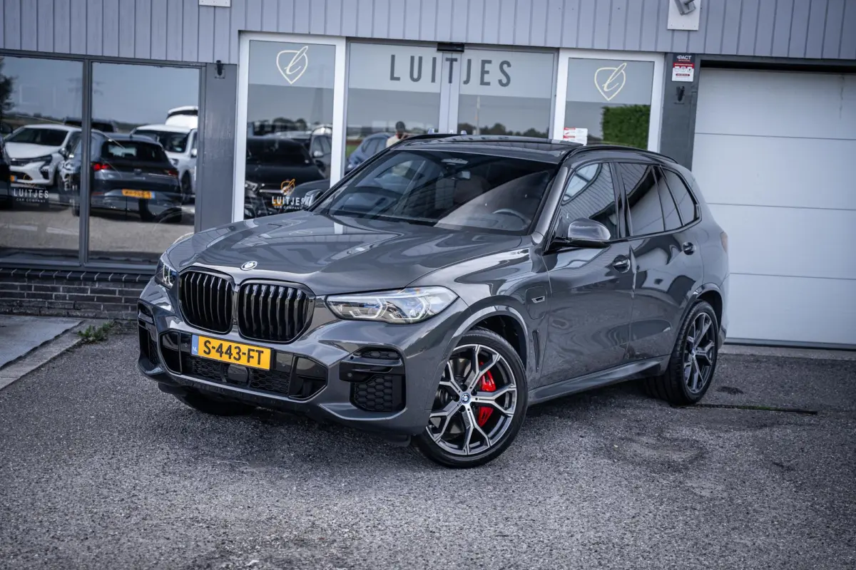 xDrive45e M-Sport Dravitgrau|BTW|Pano|Laser|Elek-Trekhaak|Memory|Winterpakket