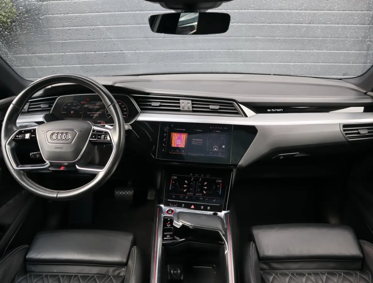 S quattro 95 kWh | Pano | 360 graden | RS sportstoelen | Digitale buitenspiegels