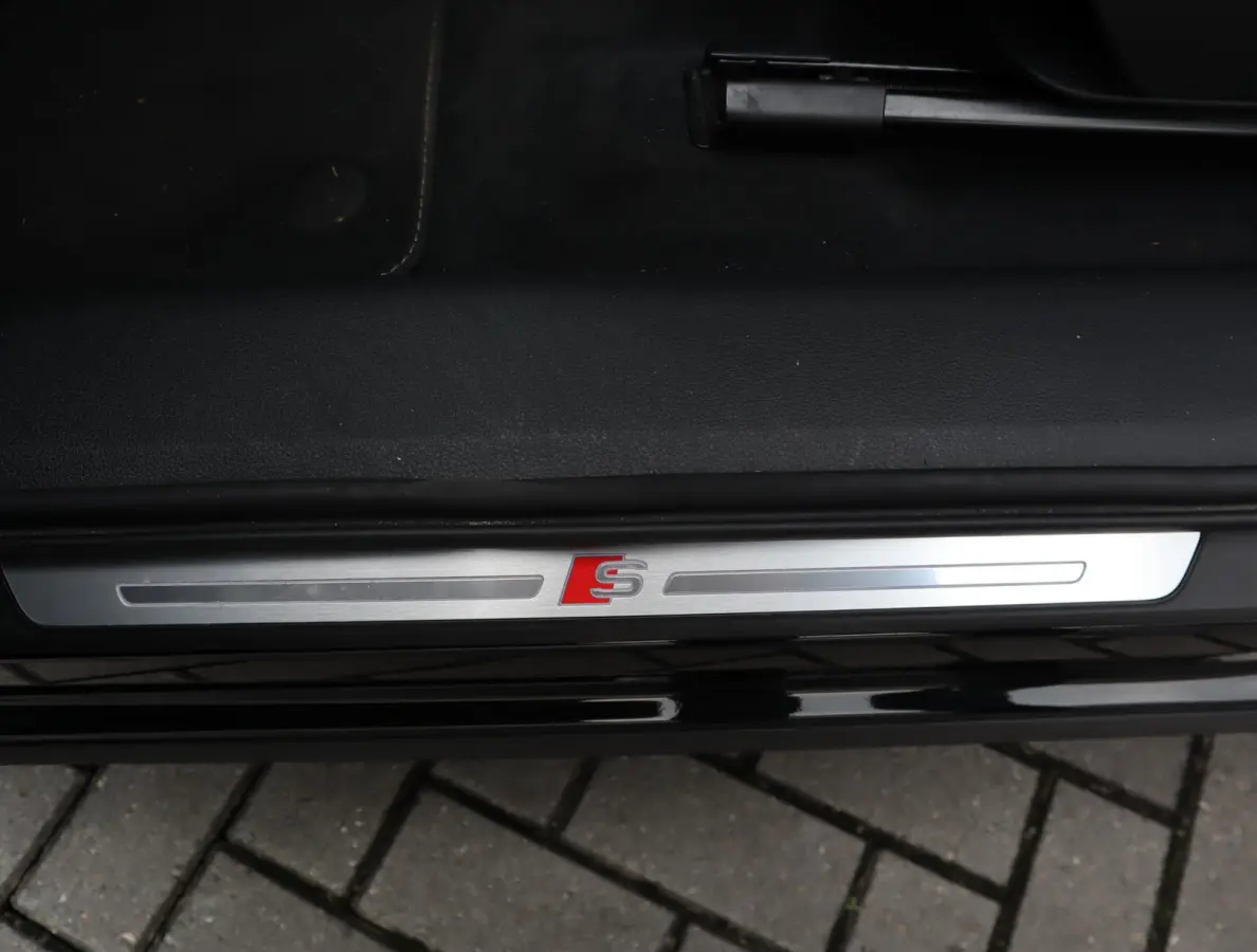 S quattro 95 kWh | Pano | 360 graden | RS sportstoelen | Digitale buitenspiegels